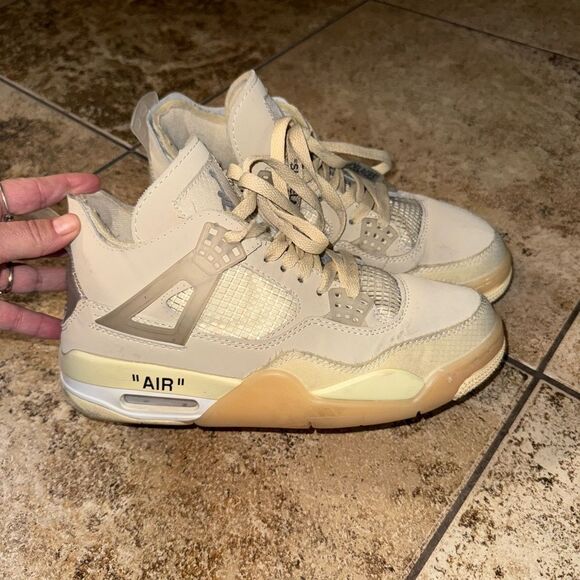 Off-White Cream Sneakers with Retro Design and Chunky Sole - Picture 9 of 10